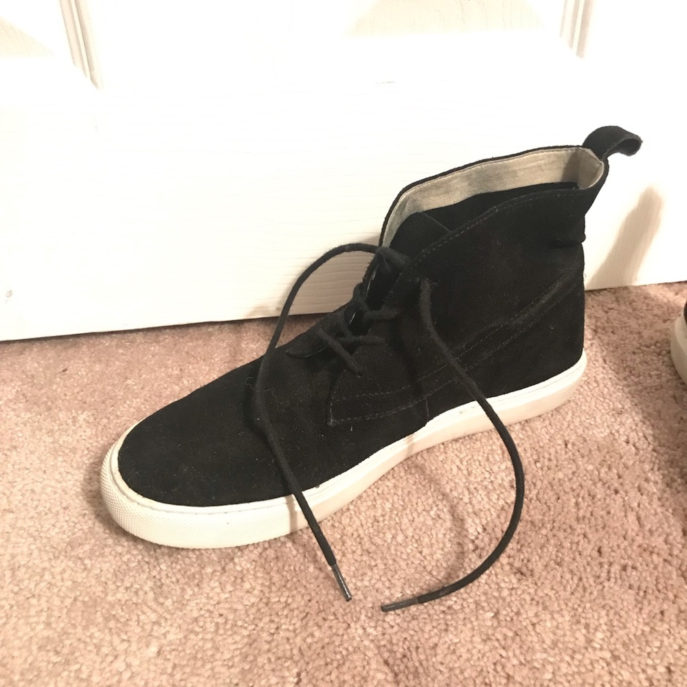 Kenneth Cole Lace-up high top women’s sneakers